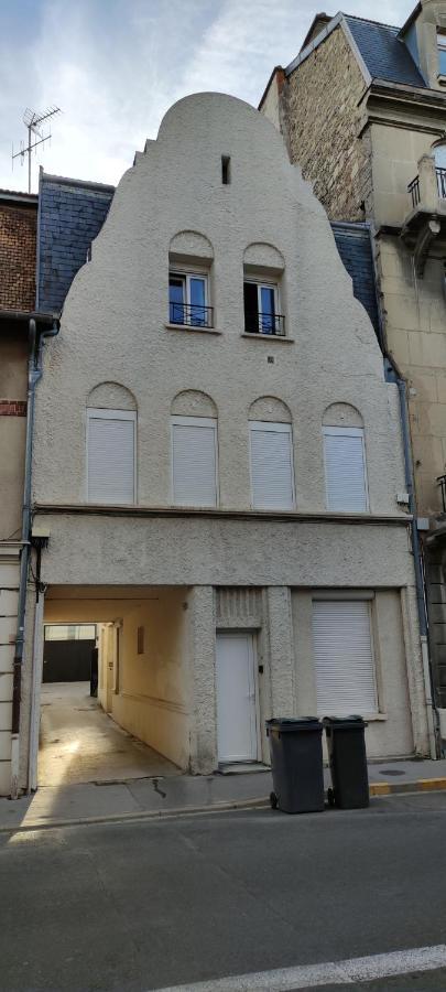 Le Barbatre Apartment Reims Exterior photo